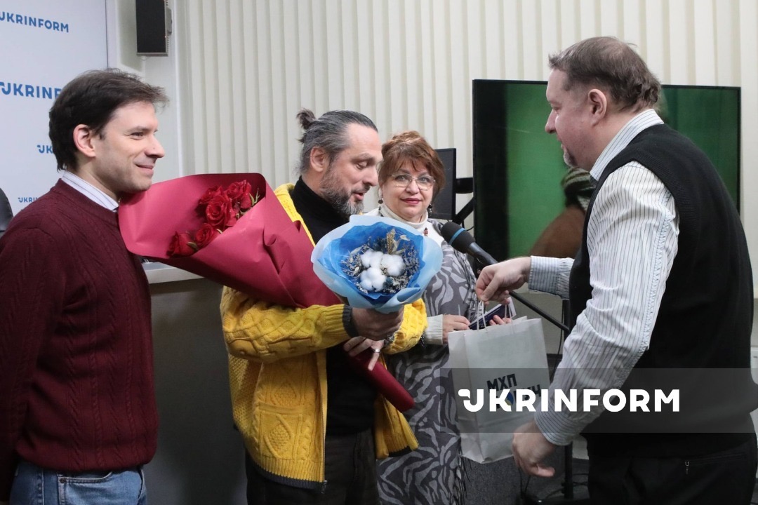 1e82b063-2ff7-4e28-8985-629e59061a7a 1e82b063-2ff7-4e28-8985-629e59061a7a