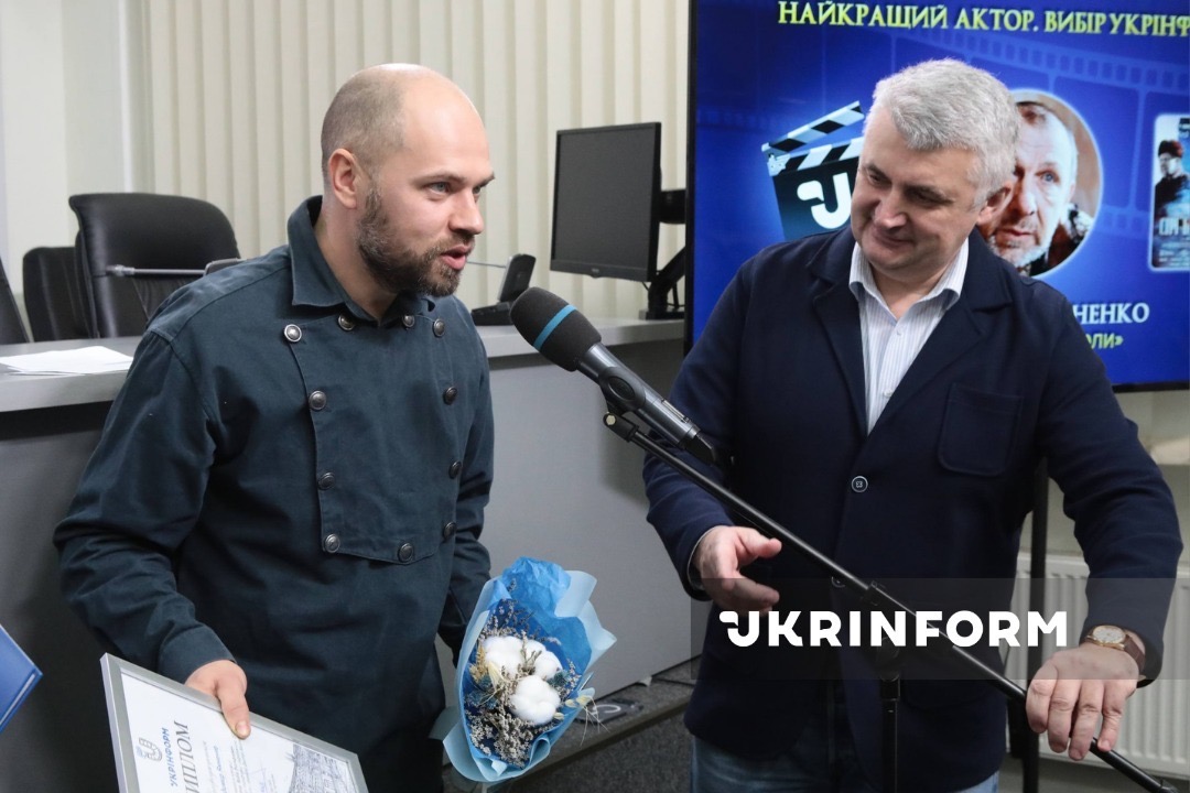 a32f15fa-45ca-400f-9272-834d411ede4f a32f15fa-45ca-400f-9272-834d411ede4f