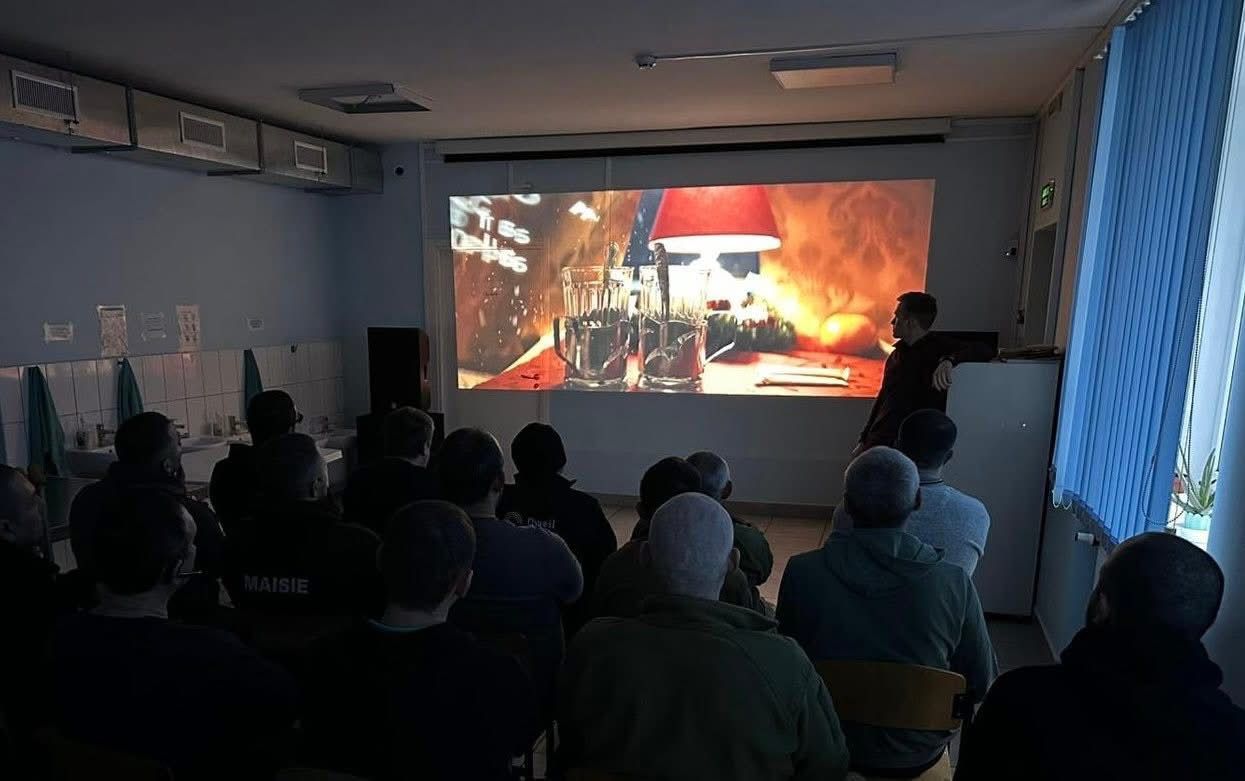 7e459d2c-55f6-43fa-be92-d39427f387af